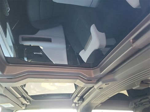 New 2025 GMC Hummer EV 3X w/ Extreme Off-Road Package image 14