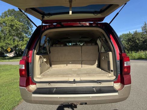 Used 2014 Ford Expedition EL XLT w/ Equipment Group 202A image 21