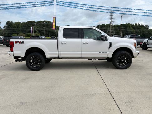 Used 2018 Ford F250 Platinum w/ Platinum Ultimate Package AWD/4WD image 5