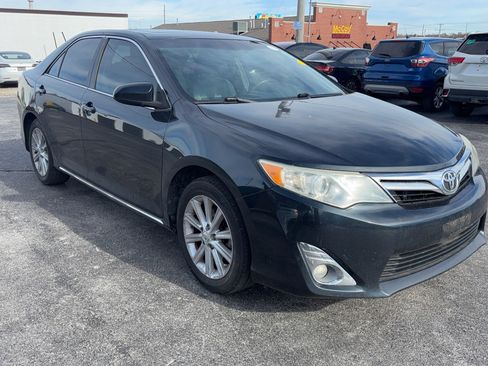 Used 2012 Toyota Camry XLE image 1