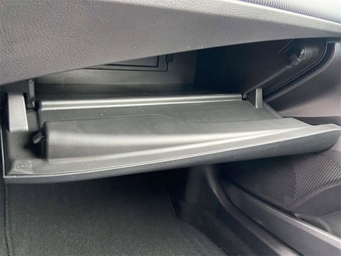 Used 2025 Toyota Camry SE image 23