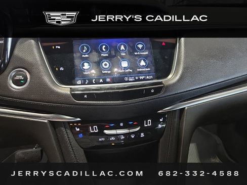 Used 2022 Cadillac XT5 Premium Luxury w/ LPO, Floor Liner Package FWD image 11