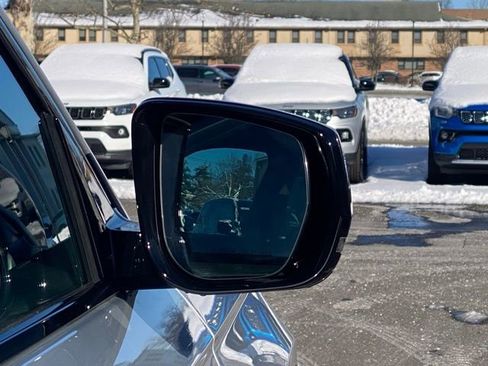 New 2025 Jeep Grand Cherokee Altitude image 15