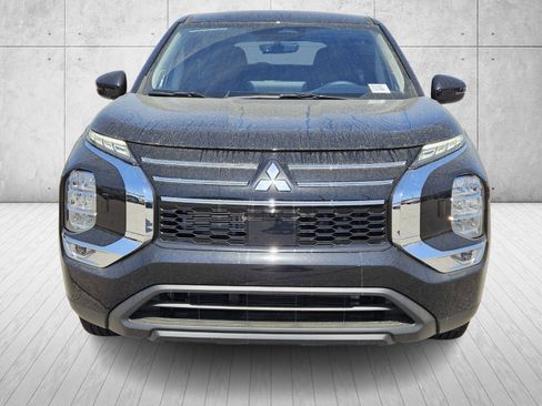 New 2026 Mitsubishi Outlander ES AWD/4WD image 2