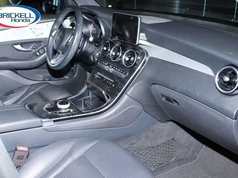 Used 2019 Mercedes-Benz GLC 300 image 15