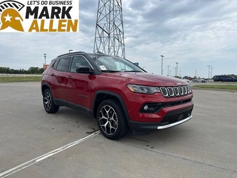 Used 2025 Jeep Compass Limited AWD/4WD image 1