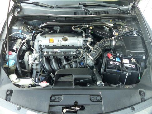 Used 2011 Honda Accord EX-L image 23