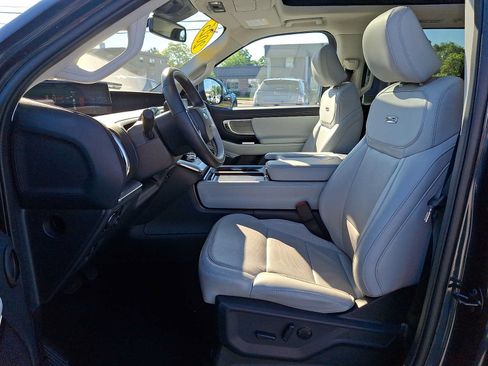 Certified 2025 Ford Expedition Max Platinum AWD/4WD image 13
