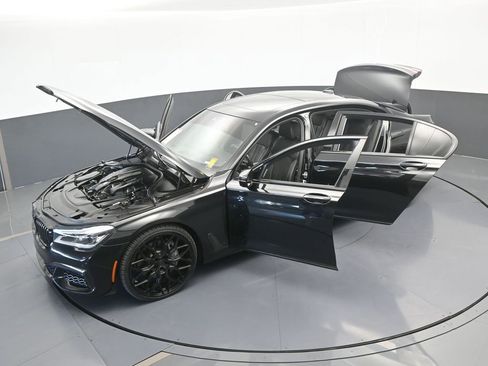 Used 2016 BMW 750i xDrive image 77