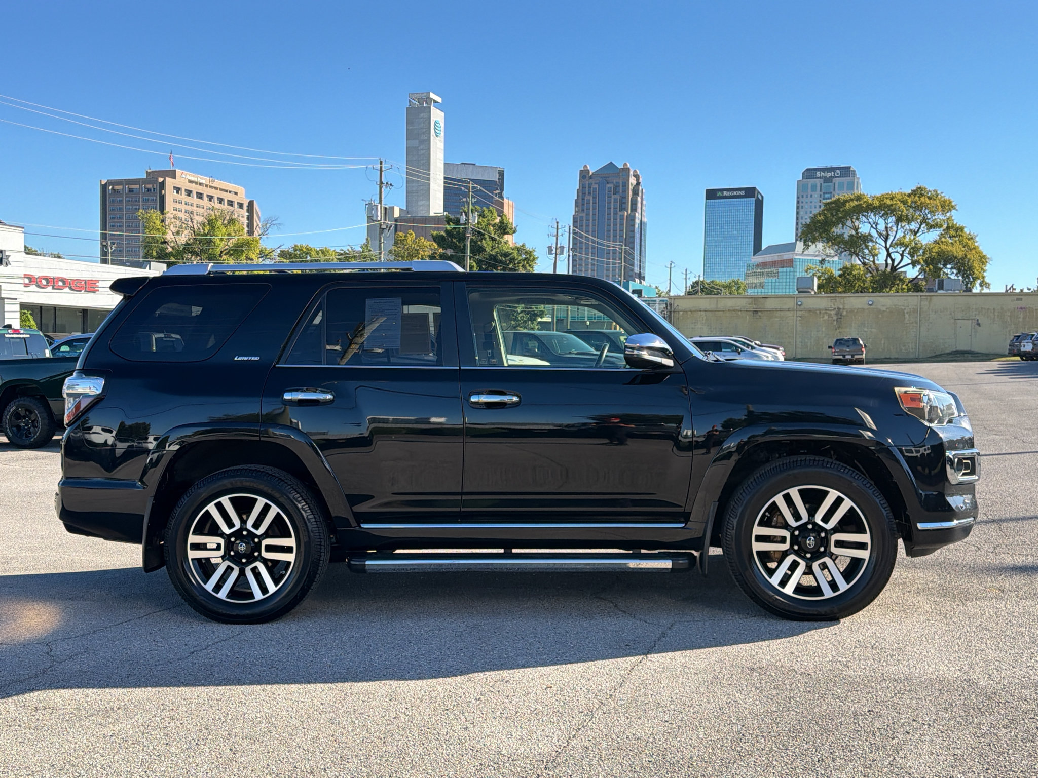 Used 2018 Toyota 4Runner Limited AWD/4WD image 5