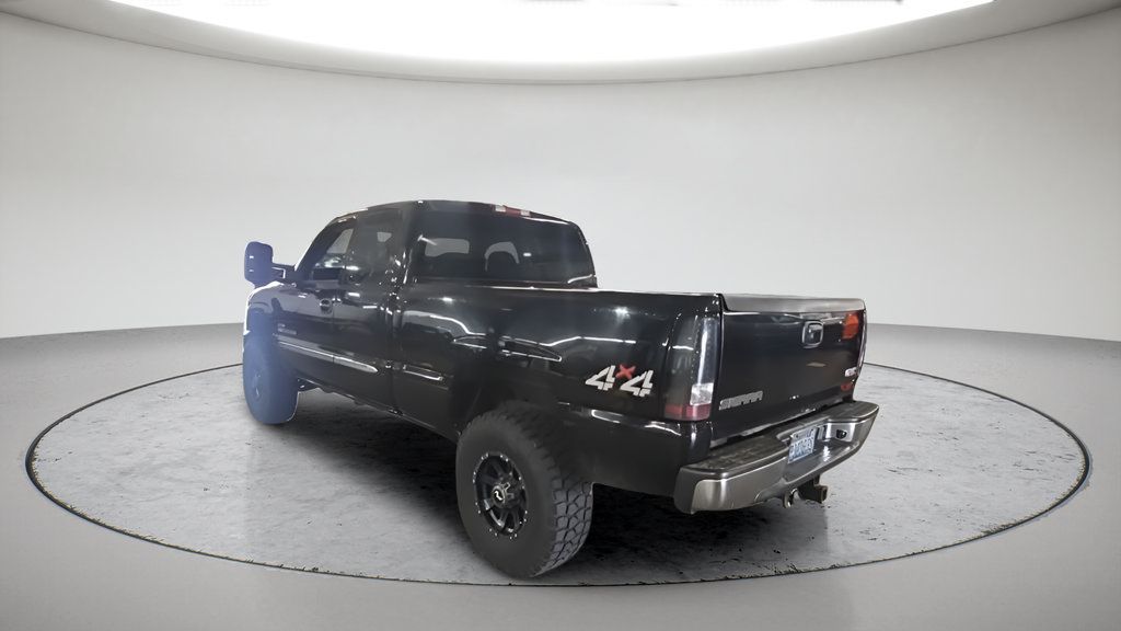 Used 2004 GMC Sierra 2500 SLT w/ Heavy-Duty Power Package AWD/4WD image 5