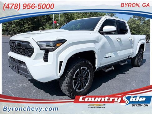 Used 2025 Toyota Tacoma TRD Sport AWD/4WD image 1
