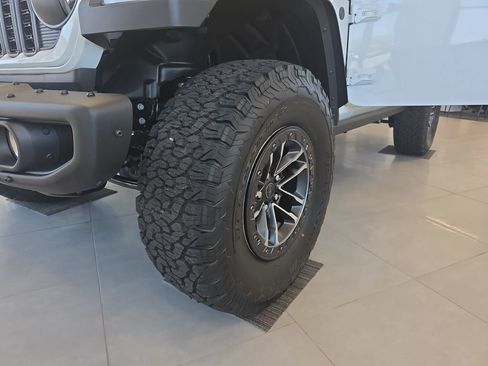 New 2026 Jeep Wrangler Unlimited Rubicon 392 w/ Quick Order Package 27X Moab AWD/4WD image 31