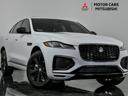 Used 2025 Jaguar F-PACE R-Dynamic S AWD/4WD image 1