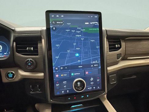 Used 2023 Ford Expedition Limited image 28