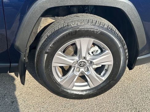 Used 2025 Toyota RAV4 XLE w/ Convenience Package image 42