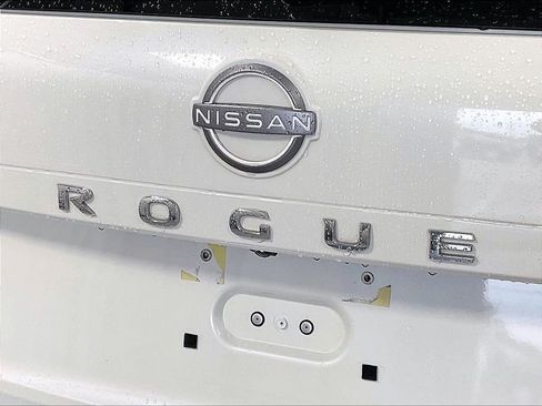 Used 2023 Nissan Rogue SV w/ SV Premium B Package AWD/4WD image 29