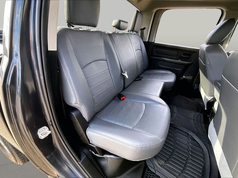Used 2019 RAM 1500 Tradesman w/ Chrome Appearance Group RWD image 19