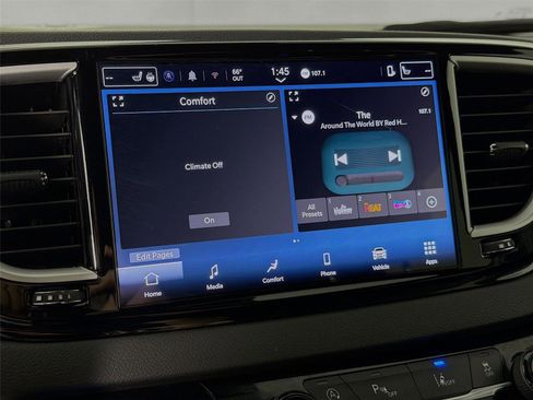 Used 2025 Chrysler Pacifica Select FWD image 19