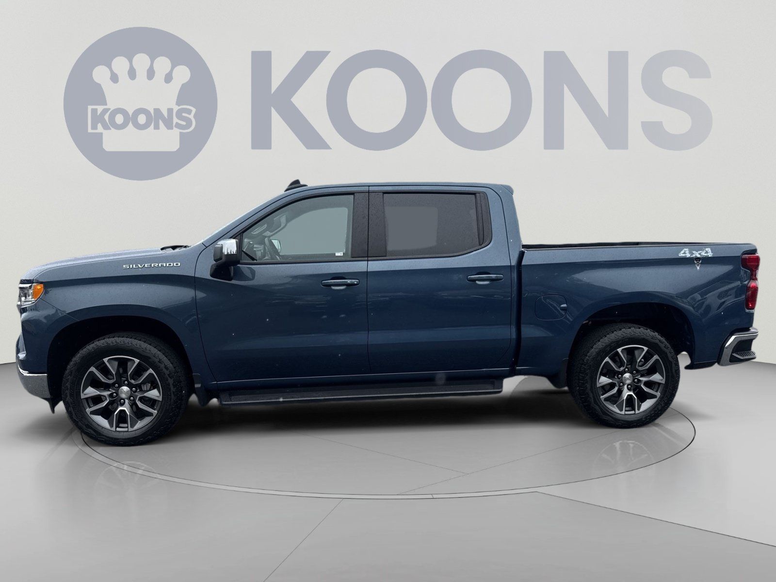 Used 2024 Chevrolet Silverado 1500 LT AWD/4WD image 7