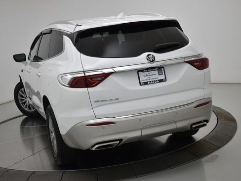 Used 2022 Buick Enclave Essence FWD image 7