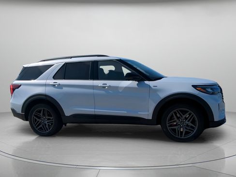 New 2026 Ford Explorer ST-Line RWD image 37