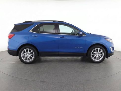 Used 2024 Chevrolet Equinox LT FWD image 8