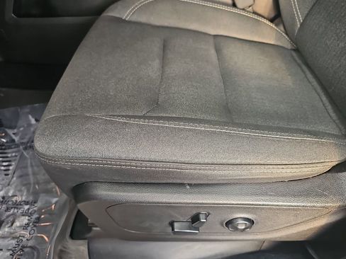 Used 2019 RAM 1500 Big Horn RWD image 25