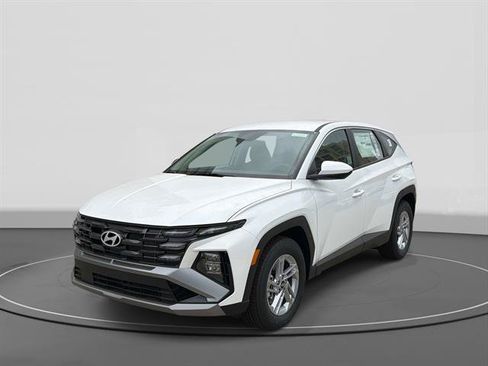 New 2026 Hyundai Tucson SE FWD image 1