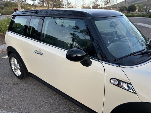 Used 2010 MINI Cooper Clubman S image 25