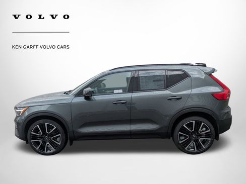New 2026 Volvo XC40 B5 Ultra w/ Protection Package Premier image 7