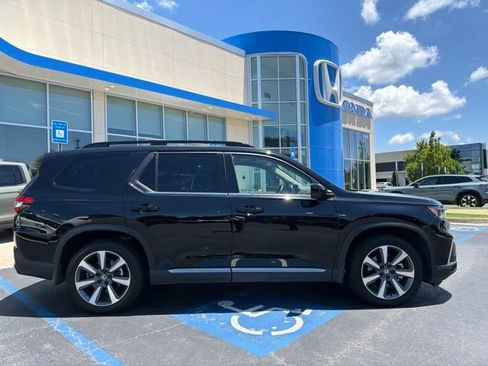 Used 2024 Honda Pilot Elite image 5