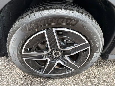 Used 2026 Mercedes-Benz GLC 300 4MATIC image 14