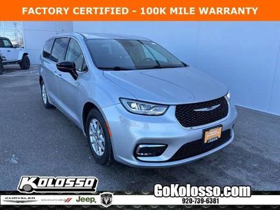 Certified 2024 Chrysler Pacifica Touring-L