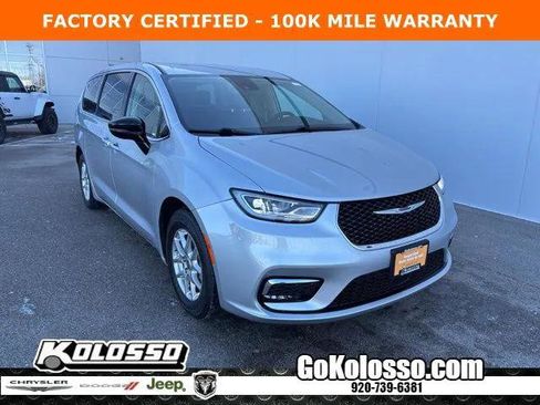 Certified 2024 Chrysler Pacifica Touring-L FWD image 1