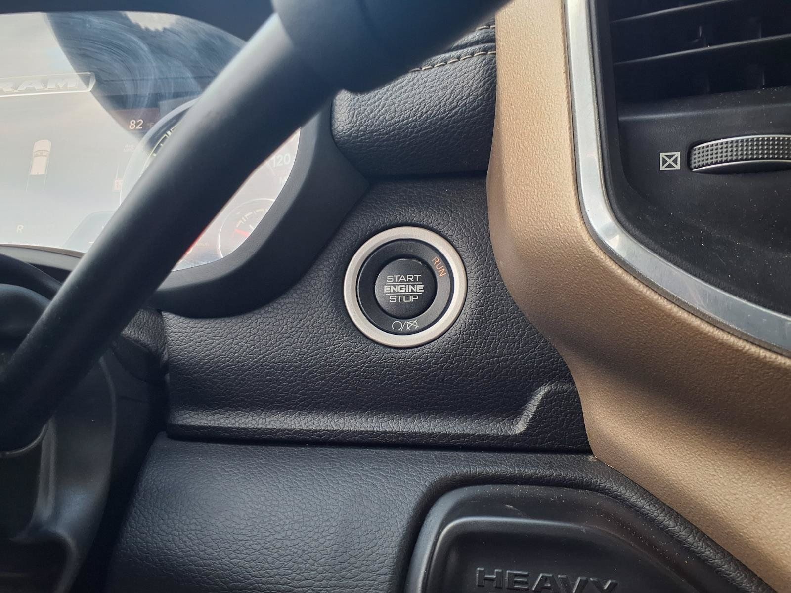 Used 2022 RAM 2500 Laramie AWD/4WD image 21