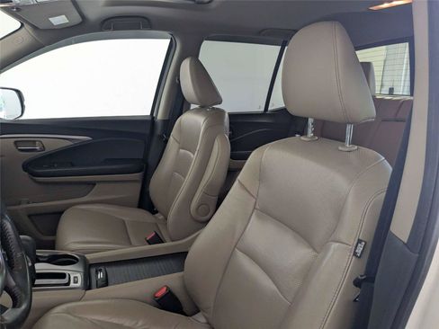 Used 2019 Honda Ridgeline RTL-T image 12