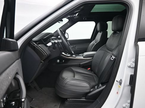 Used 2024 Land Rover Range Rover Sport SE AWD/4WD image 23