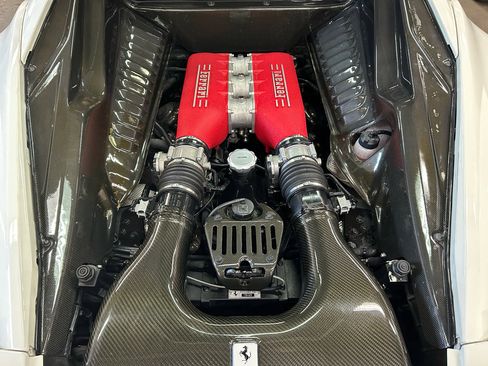 Used 2014 Ferrari 458 Italia Coupe image 16