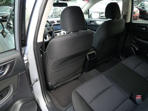 Used 2017 Subaru Outback 2.5i Premium AWD/4WD image 23