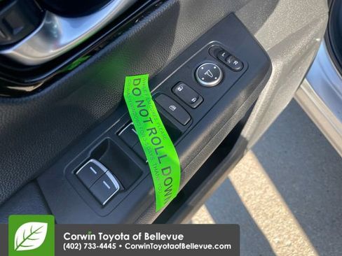 Used 2025 Honda CR-V EX-L image 11