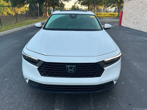 Used 2023 Honda Accord EX image 8