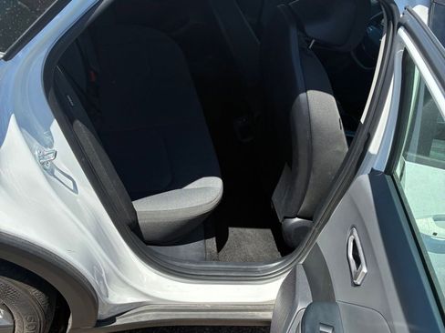 Used 2025 Kia K4 LXS image 14