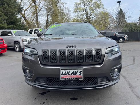 Used 2021 Jeep Cherokee Latitude Plus AWD/4WD image 7