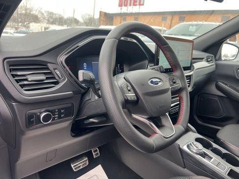 Certified 2024 Ford Escape ST-Line w/ Tech Pack #1 image 7
