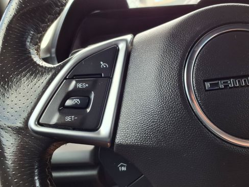 Used 2018 Chevrolet Camaro SS RWD image 17