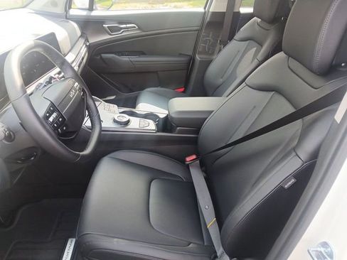 New 2026 Kia Sportage EX AWD/4WD image 11