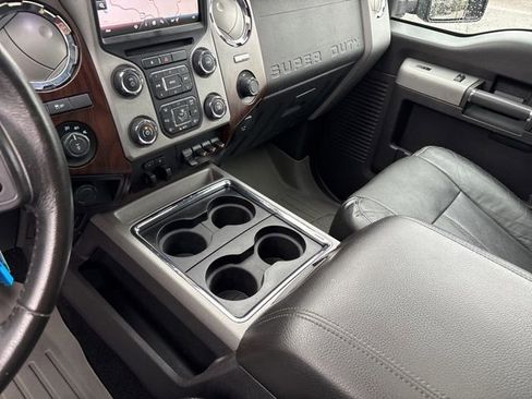 Used 2013 Ford F250 Lariat w/ Lariat Ultimate Pkg image 19
