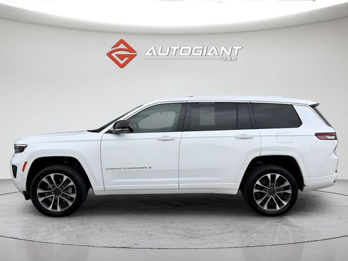 Used 2022 Jeep Grand Cherokee L Overland w/ Luxury Tech Group IV AWD/4WD image 6