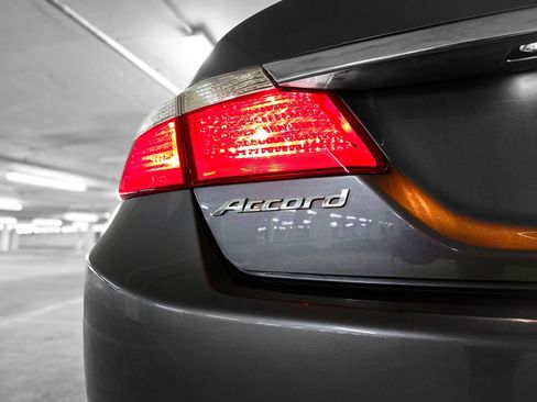 Used 2014 Honda Accord LX image 9